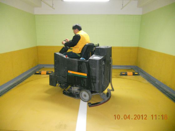 백련산1차 주차장 대청소