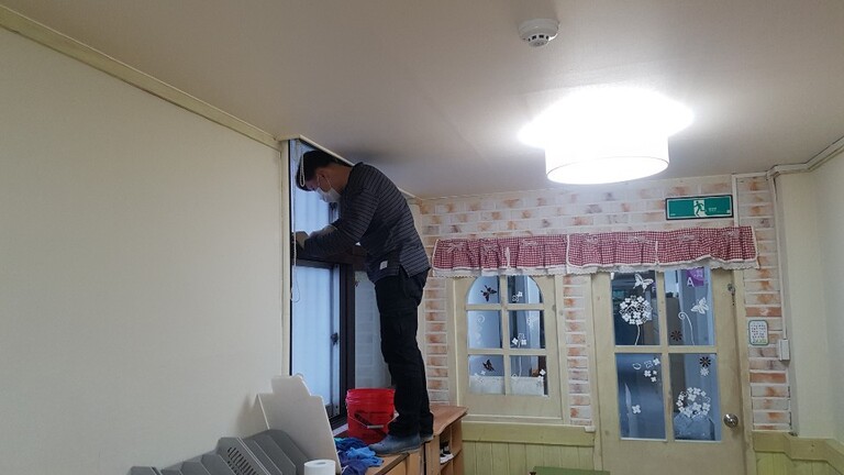 윤중초등학교 병설유치원 대청소